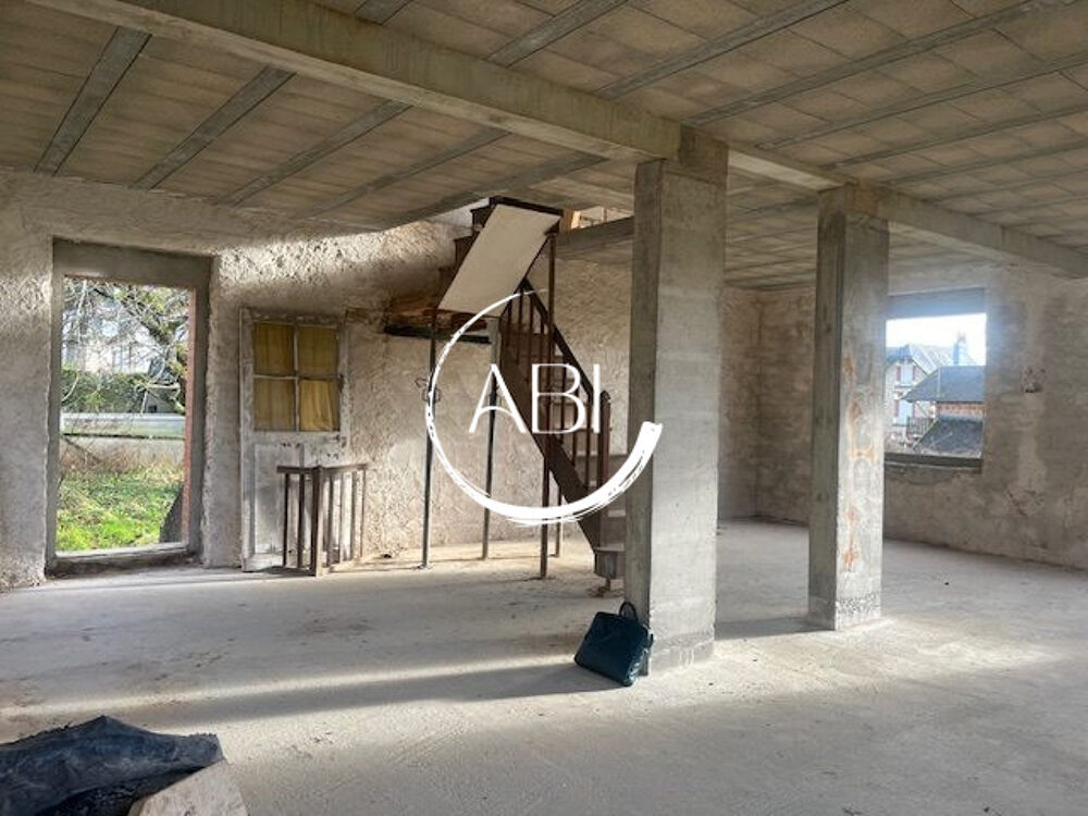 Bagnoles de l'Orne, Maison à rénover de 130 m² - Gros oeuvre
