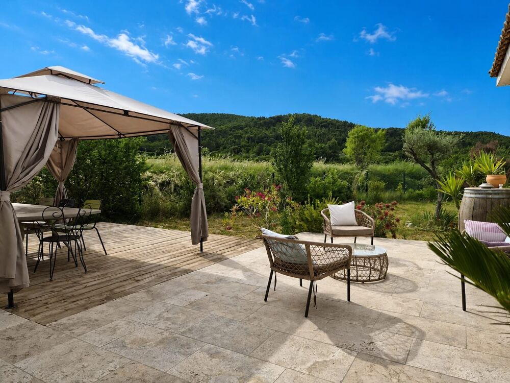 Maison 6 pièces 138 m² · à Montmirat · 138 m² · 394 000 €