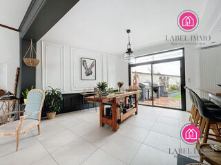  Maison � vendre 10 pi�ces 200 m�