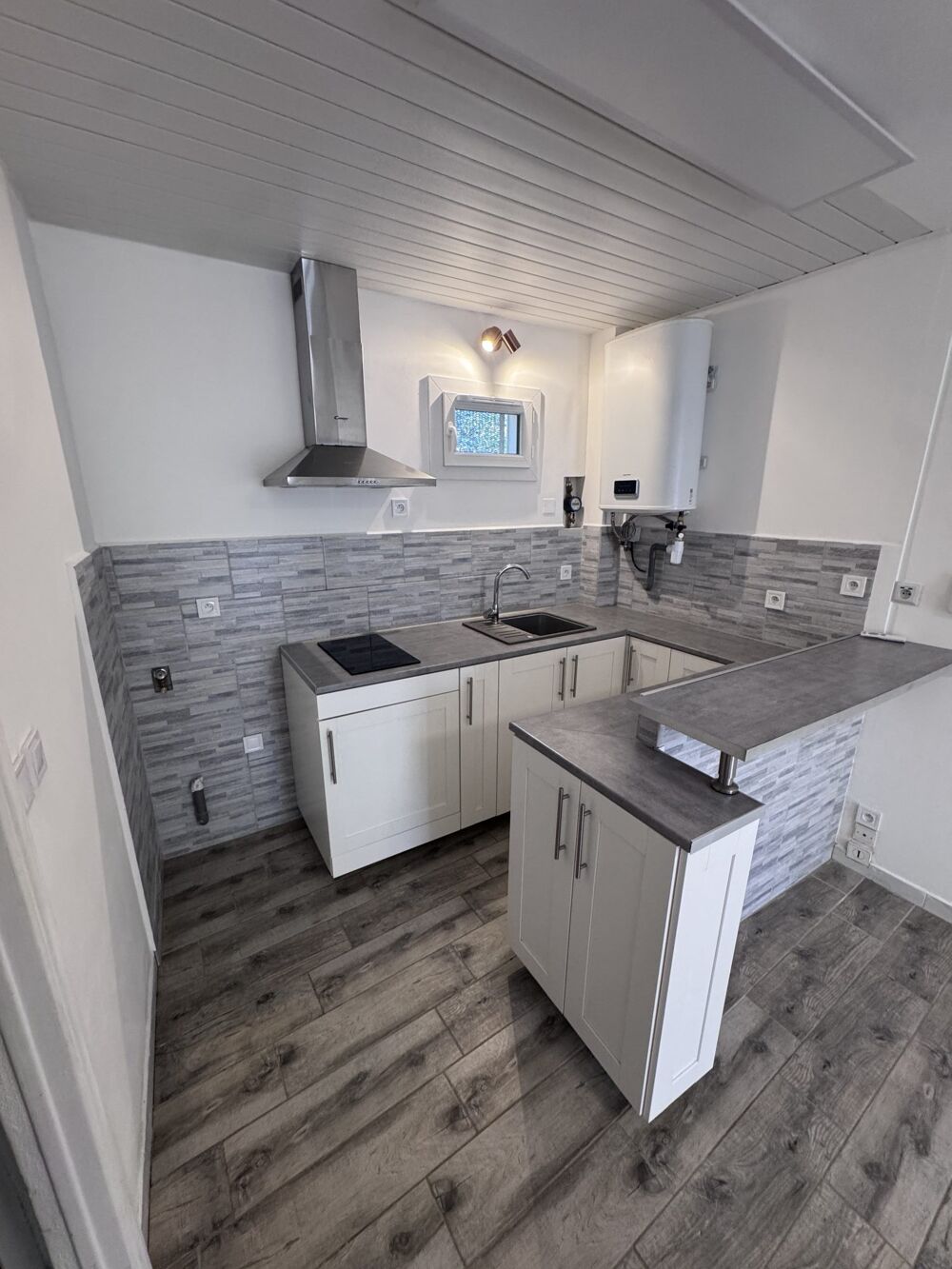 Location Appartement Appartement Type 2 avec Terrasse et Loggia Toulon