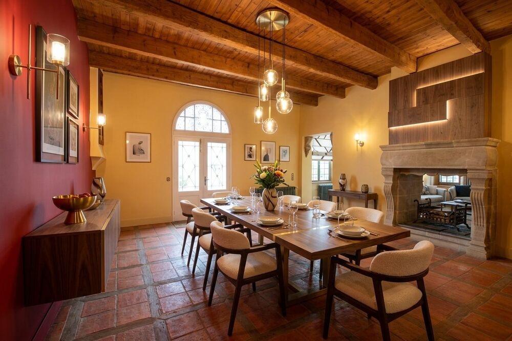 Demeure de prestige à Capestang : un bel équilibre entre patri