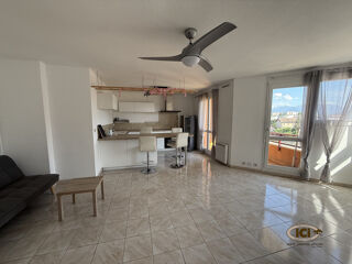  Appartement à louer 5 pièces 104 m²