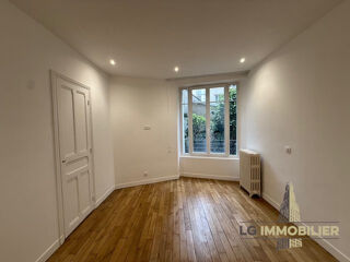  Appartement à louer 3 pièces 71 m²