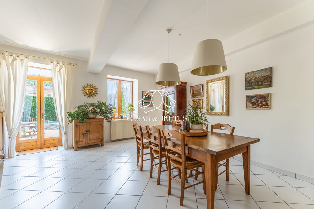 House in Beynost - Plus