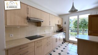  Appartement à louer 4 pièces 119 m²
