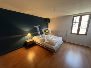  Maison à louer 6 pièces 147 m²