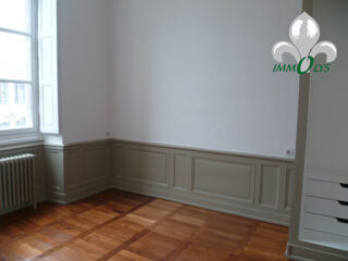  Appartement � louer 4 pi�ces 79 m�