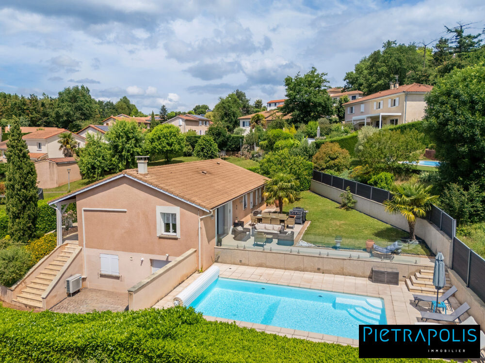 Maison individuelle au calme avec jardin et piscine