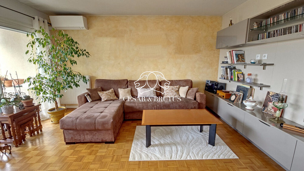 Vente Appartement APPARTEMENT 5 PIECES – 3 CHAMBRES – 106 m² - PARKING PRIVAT Villeurbanne
