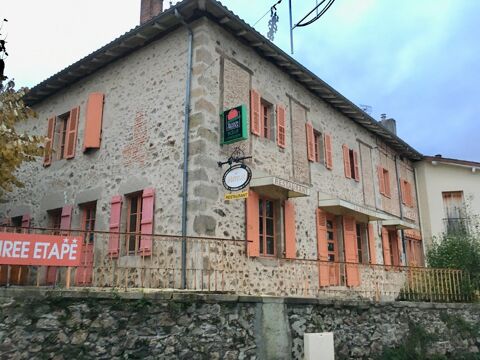   Bel Hôtel - Restaurant - Bar à vendre situé dans un grand bou 