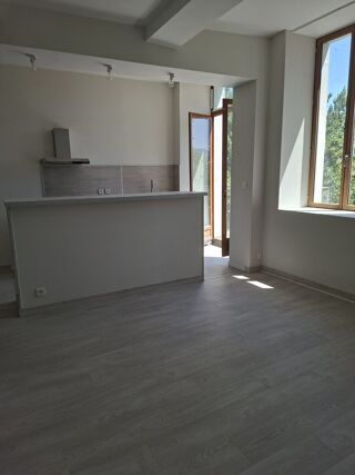  Appartement à louer 2 pièces 44 m²