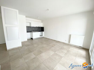  Appartement à louer 2 pièces 42 m²
