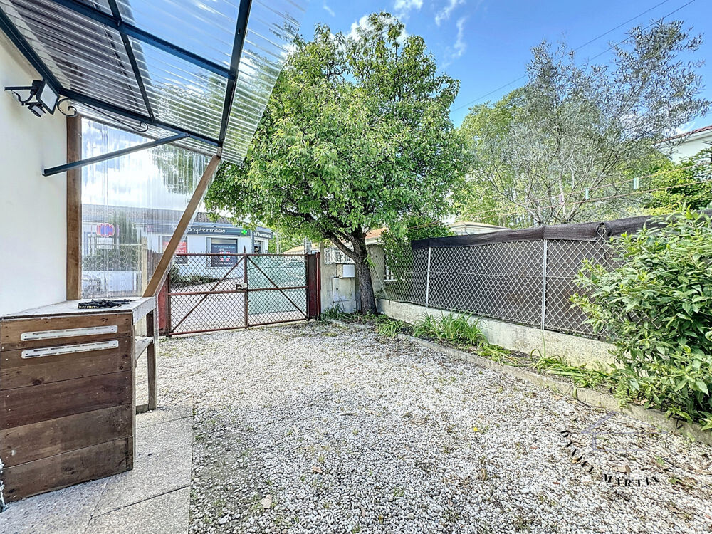 BEGLES STUDIO 24 m² AVEC JARDINET