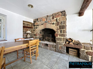  Maison  vendre 4 pices 235 m