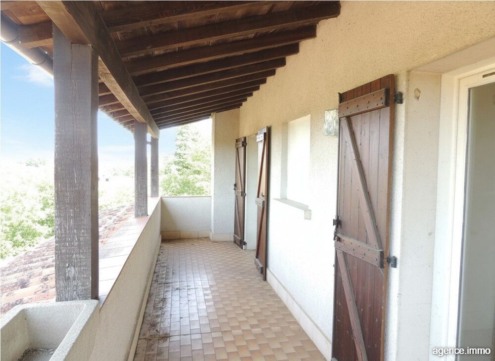 Maison de 158 m² comprenant une habitation principale de 126 m?
