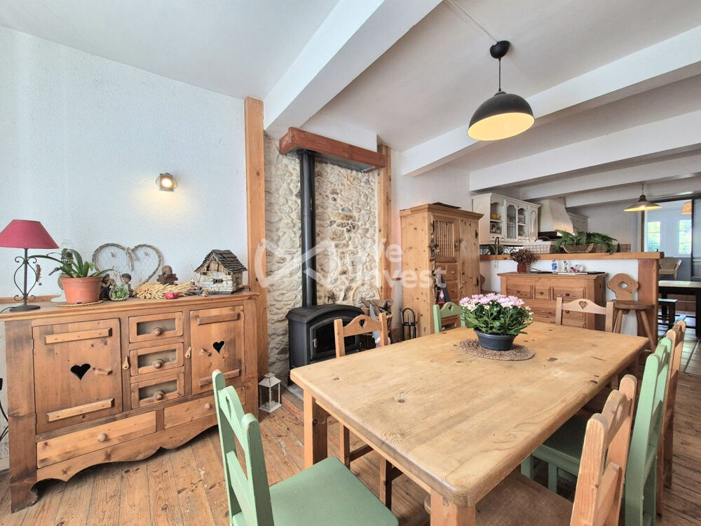 Maison familiale 8 pièces  234 m²  Belpech