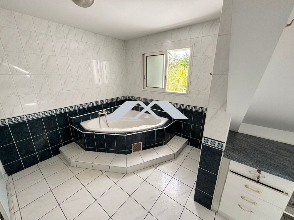 Vente Maison Maison F4 Le tampon