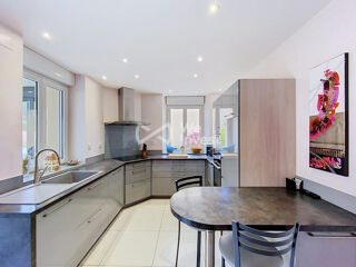  Maison à vendre 8 pièces 234 m²