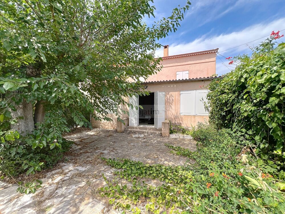 SANARY BEAUCOURS VILLA T5 de 110 m² avec jardin et garage