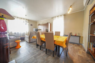  Maison � vendre 4 pi�ces 280 m�