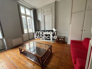  Appartement � louer 3 pi�ces 82 m�