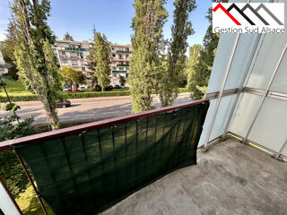 Appartement à louer 4 pièces 74 m²
