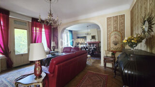  Maison à vendre 10 pièces 255 m²