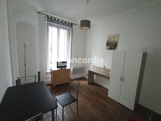  Appartement à louer 2 pièces 31 m²