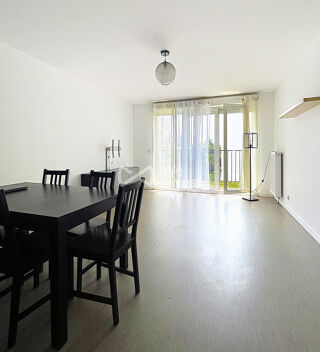  Appartement à louer 4 pièces 85 m²