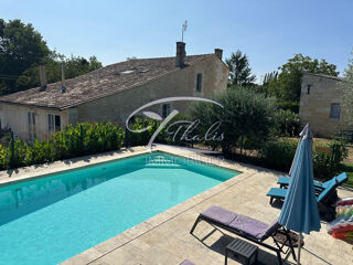  Maison à vendre 14 pièces 387 m²