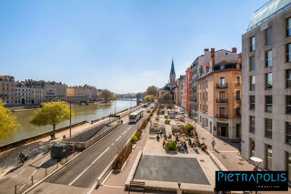  Appartement à vendre 5 pièces 146 m²