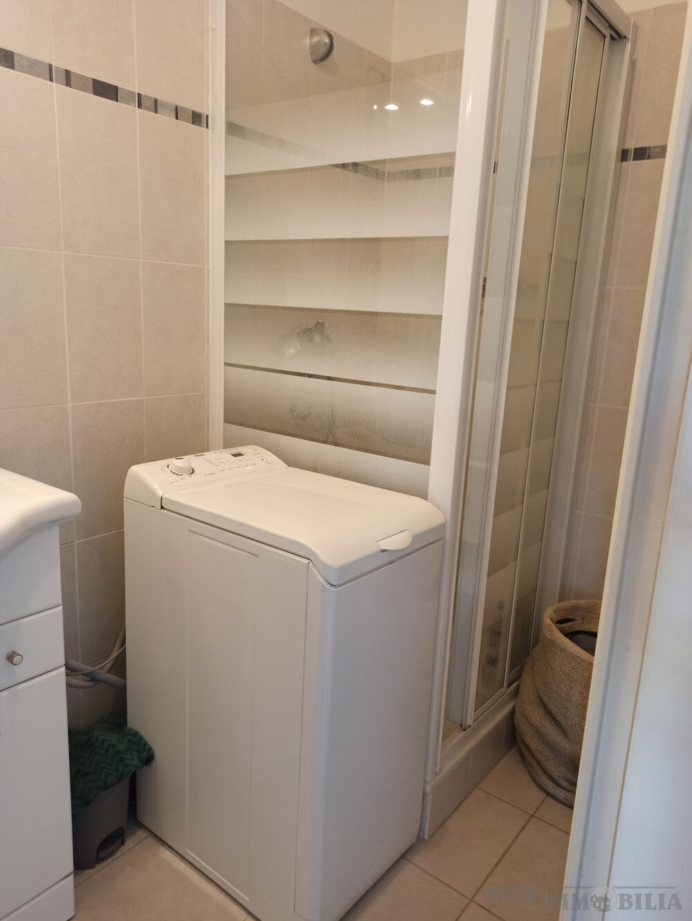 Location Appartement ST LAURENT DU VAR Studio meublé Saint-laurent-du-var