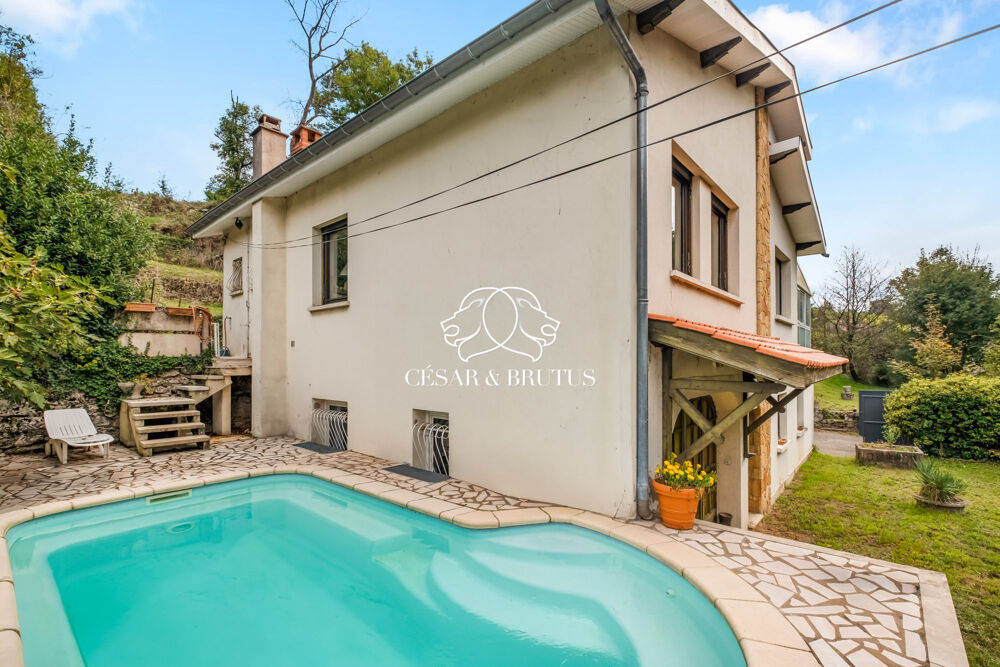 MAISON VIENNE - PROCHE CENTRE-VILLE-214m²-PARCELLE 1700m²