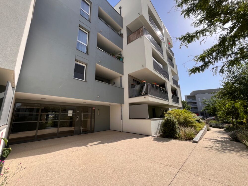 Location Appartement T2 EN REZ DE JARDIN Pierre-bénite