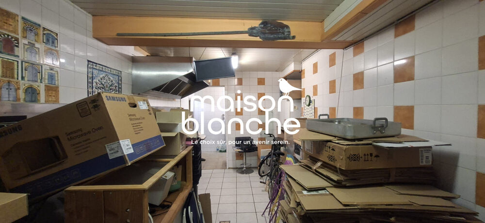 Vente Immeuble GRAND LOCAL COMMERCIAL + LOGEMENT Saint-jean-d'angély