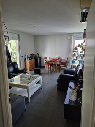  Appartement à louer 3 pièces 59 m²
