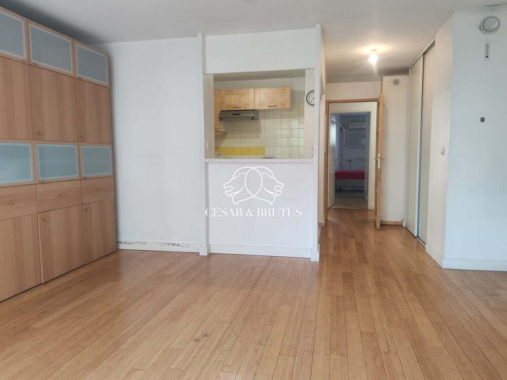Vente Appartement APPARTEMENT T3 74 m² | Lumineux - 2 balcons-Climatisation-Parki Lyon 8