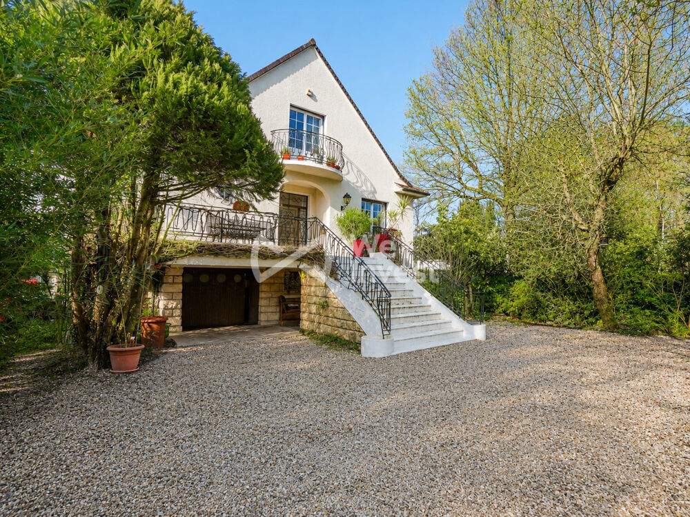Vente Maison Maison familiale 8 pièces - 6 chambres - garage 44 m² - jardin Le plessis-trévise
