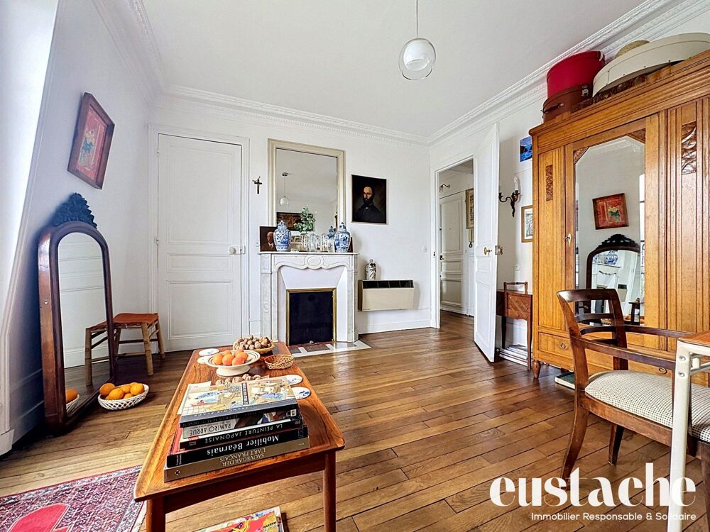 Vente Appartement Superbe 3 pièces au dernier étage avec balcon ! Paris 3