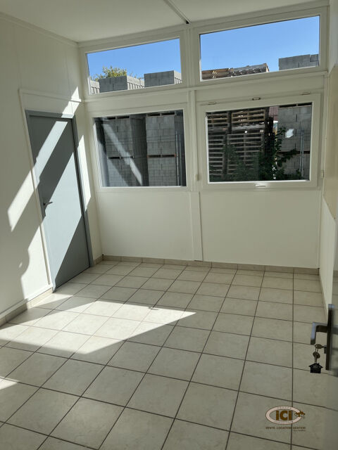 Bureau en ZI 360 74100 Ville-la-grand