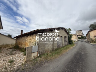 Maison 1 pièce 80 m² · à Orignolles · 80 m² · 66 000 €