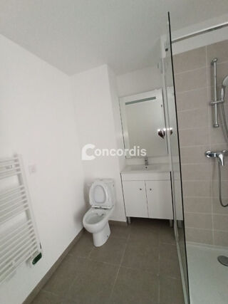  Appartement à louer 2 pièces 43 m²