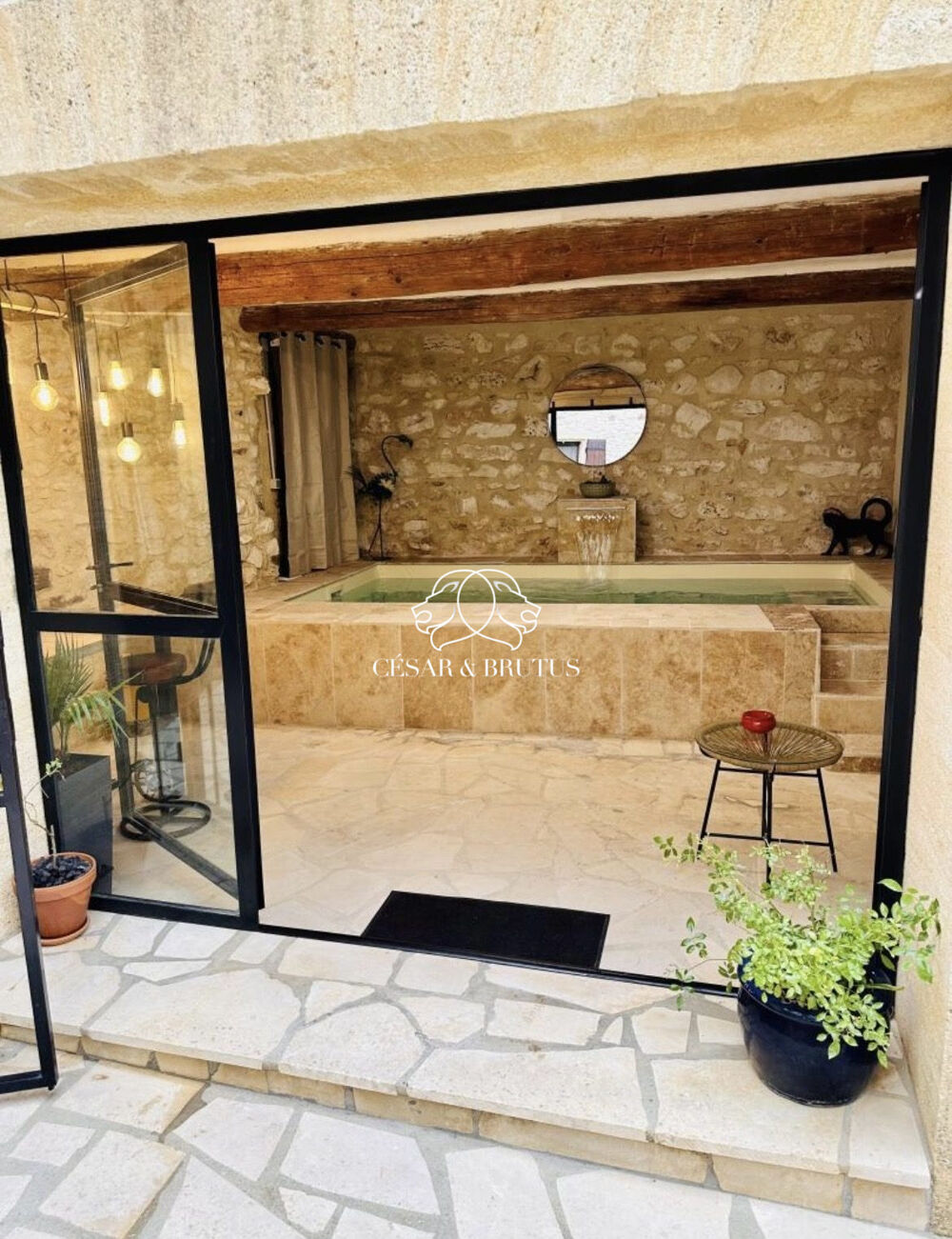 Maison en Pierre de Caractère 300 m² sur 3 Niveaux avec Piscin
