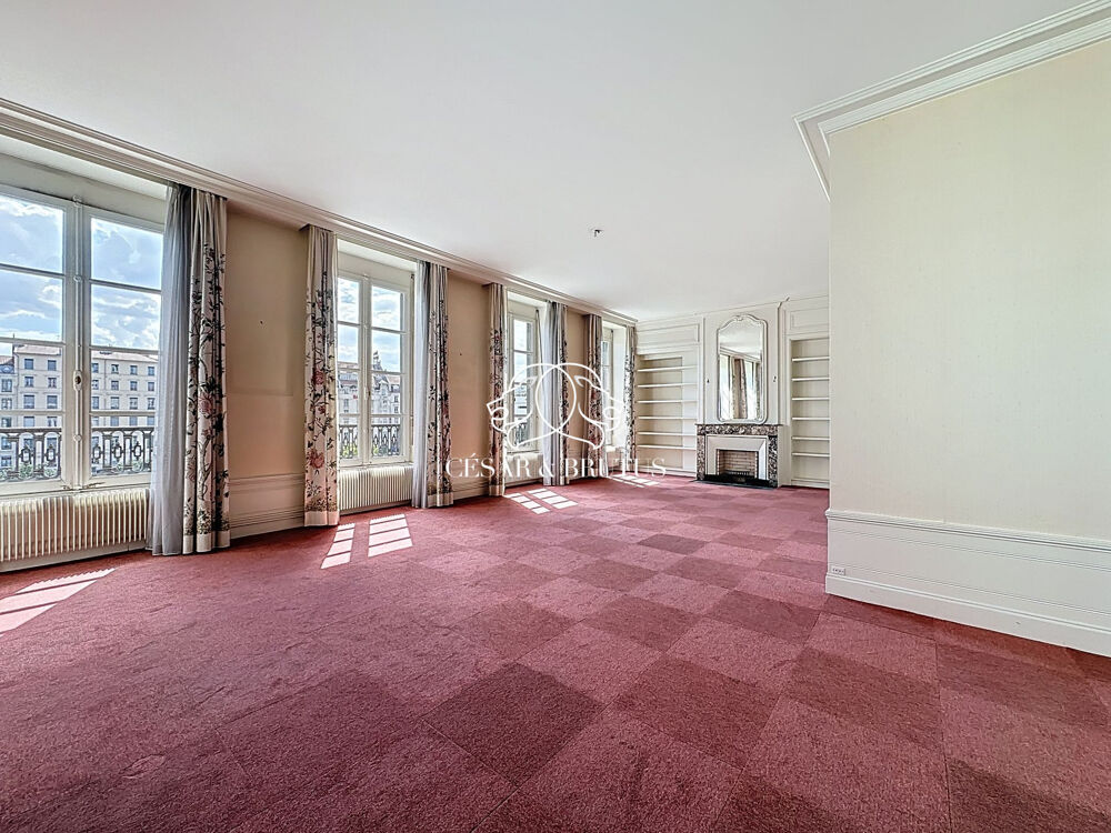 LYON 2 Ainay / Carnot - Appartement de 165m2 à rénover