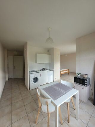  Appartement à louer 1 pièce 32 m²