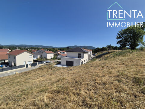 Terrain de 743m&sup2; libre de constructeur &agrave; vendre sur la commune 85000 38140 Charnècles