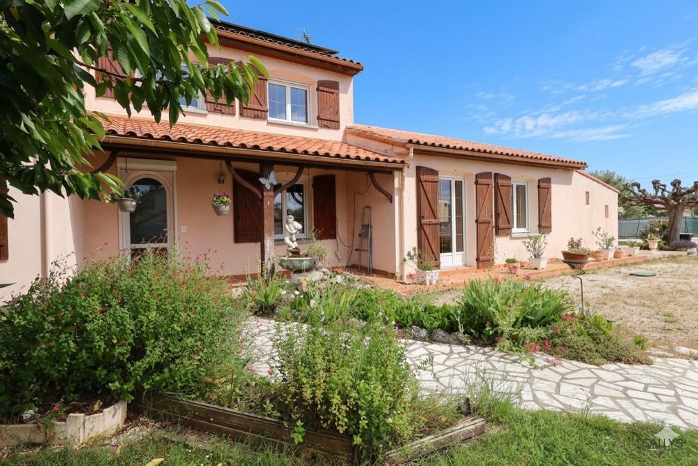 Maison avec piscine située à Saujon