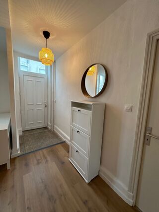  Appartement à louer 2 pièces 55 m²