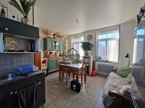   Ensemble immobilier de Rapport compos� de 4 T2, d'une habitatio Maison - 365 m�