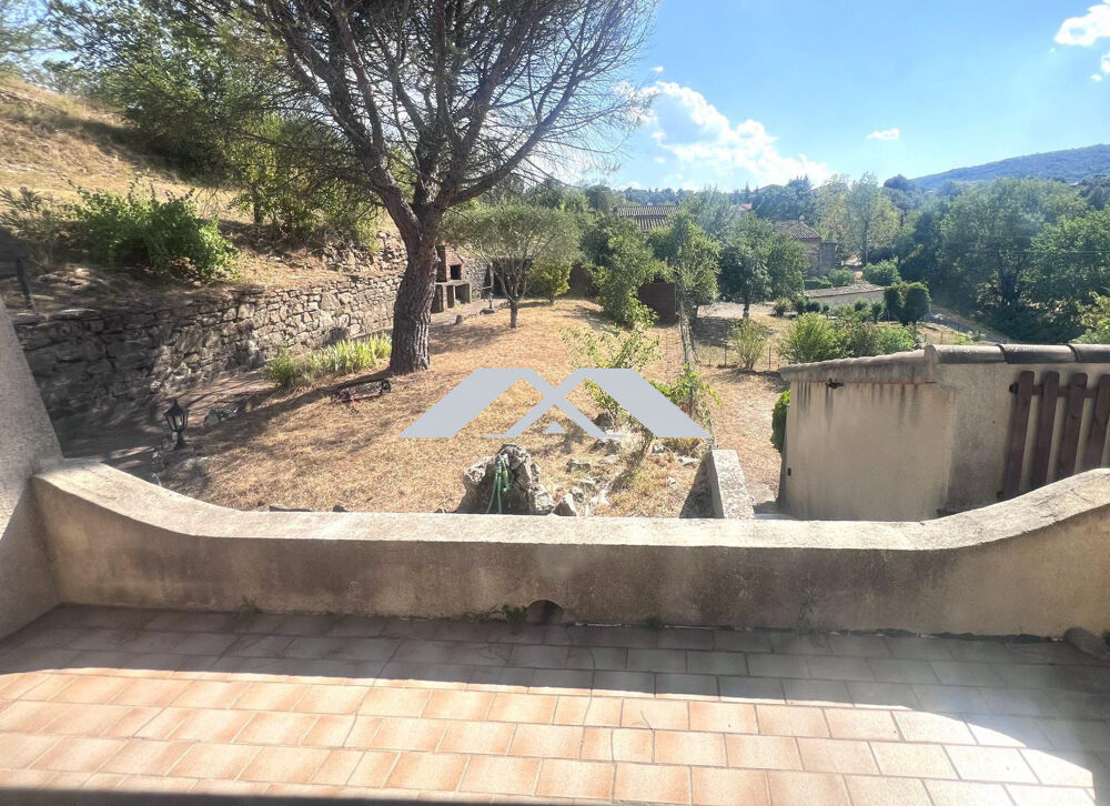 Maison familiale de 138 m² sur 2 000 m² de terrain  Vue dé